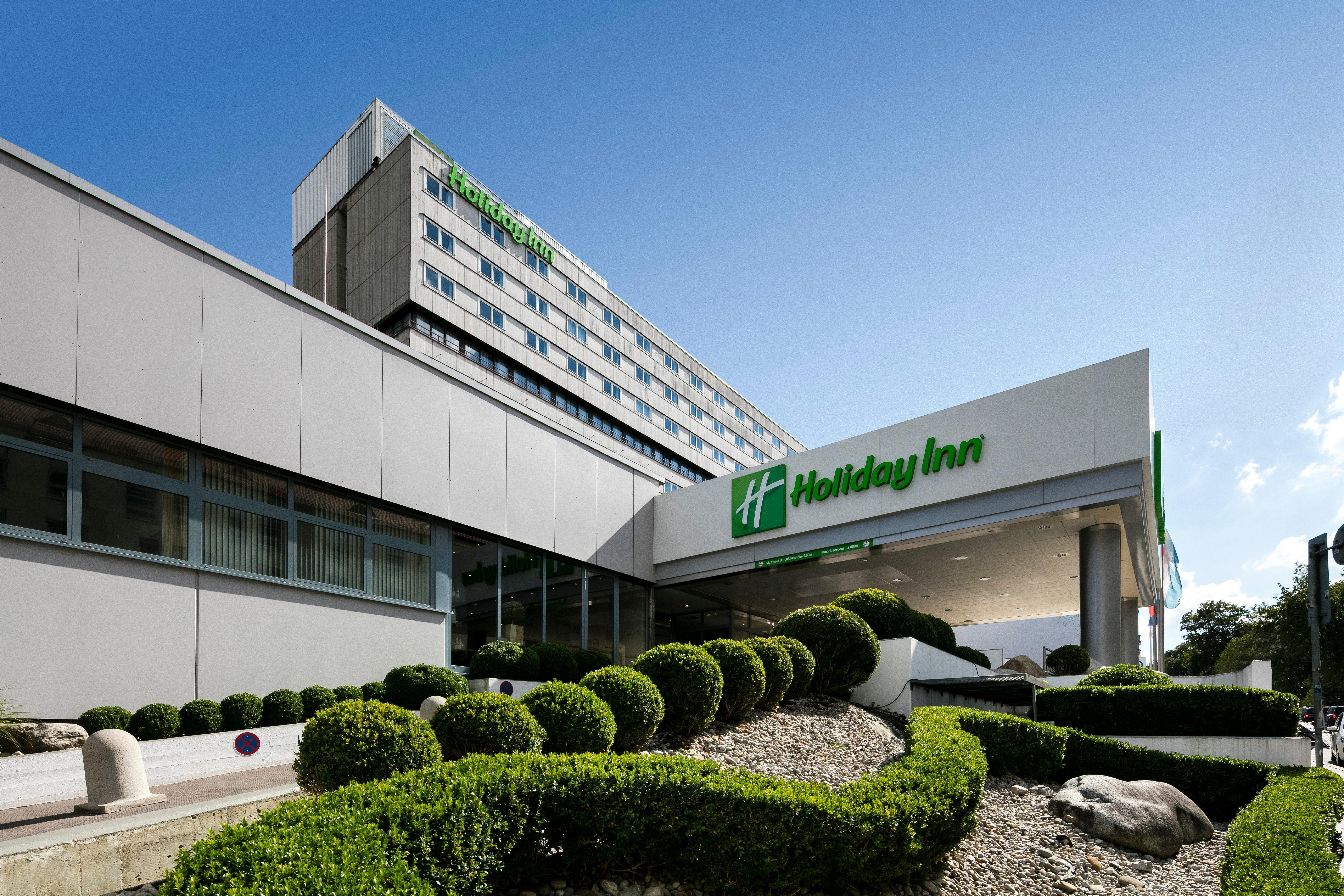 Hotel Centre By Ihg 4*