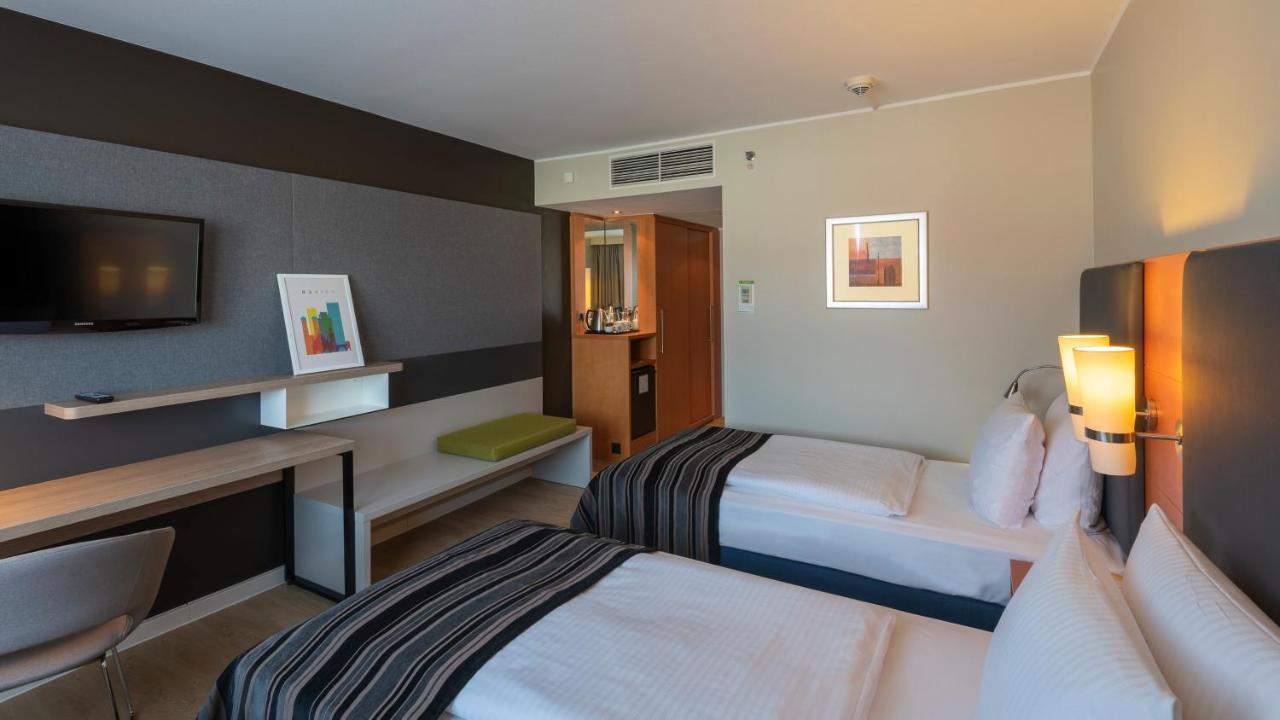 Centre By Ihg Hotel